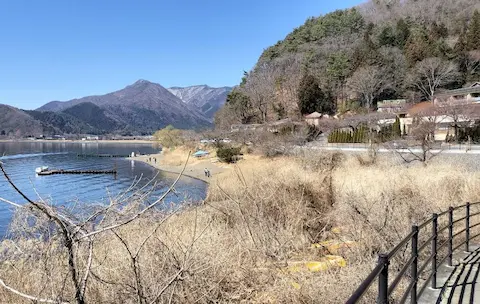 長崎公園沿いの道路から見た景色