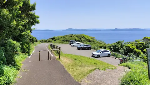 大バエ灯台駐車場