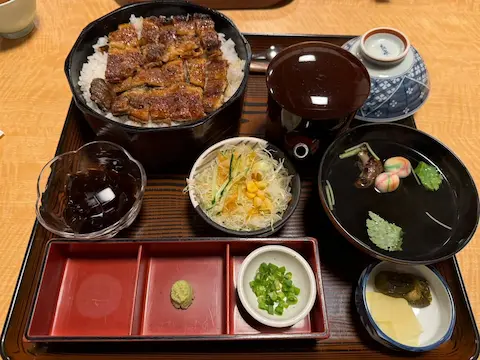 岐阜「うな千」のうな丼。