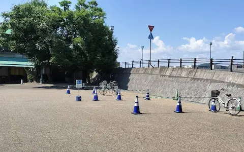 岡山後楽園バイクP