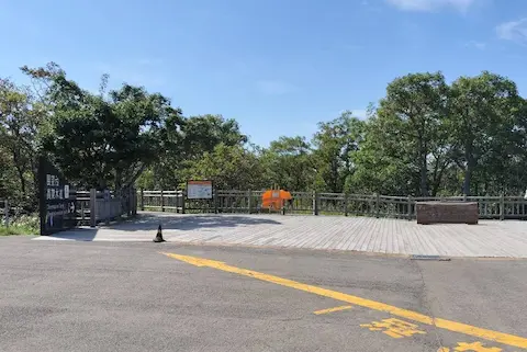 知床五胡の無料遊歩道入口。