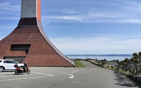 稚内公園の開基百年記念公園。大きな展望塔があり、海景色が見晴らせる。
